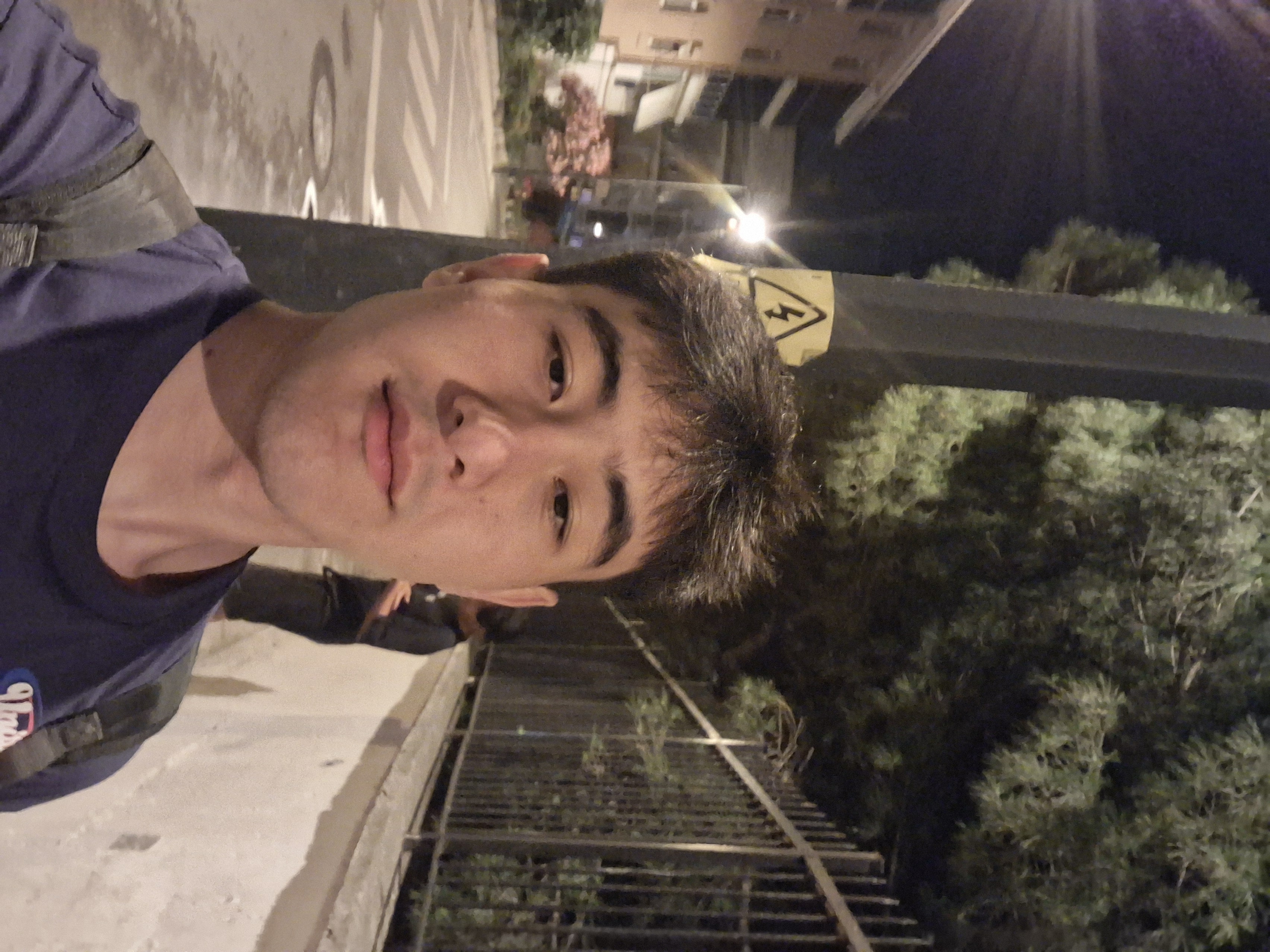 Profile Image of ئابدۇراھمان ئۈمىد